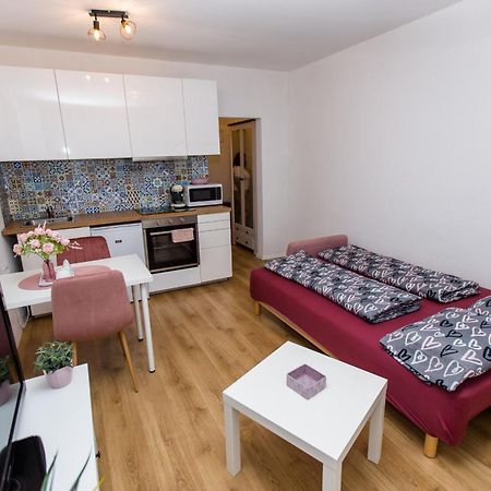 Apartment Near The Ondrej Nepela Winter Stadium ブラチスラヴァ エクステリア 写真