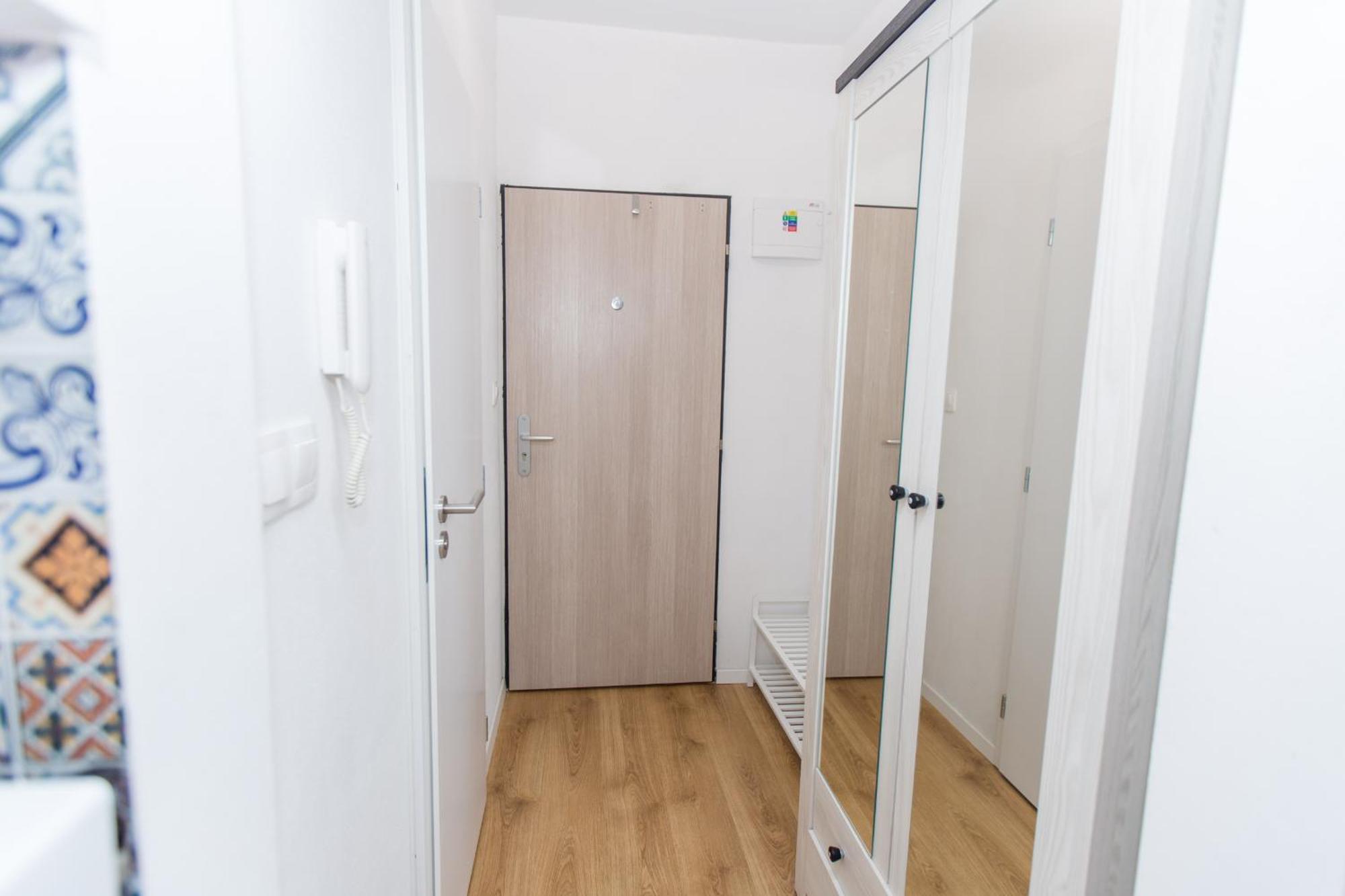 Apartment Near The Ondrej Nepela Winter Stadium ブラチスラヴァ エクステリア 写真