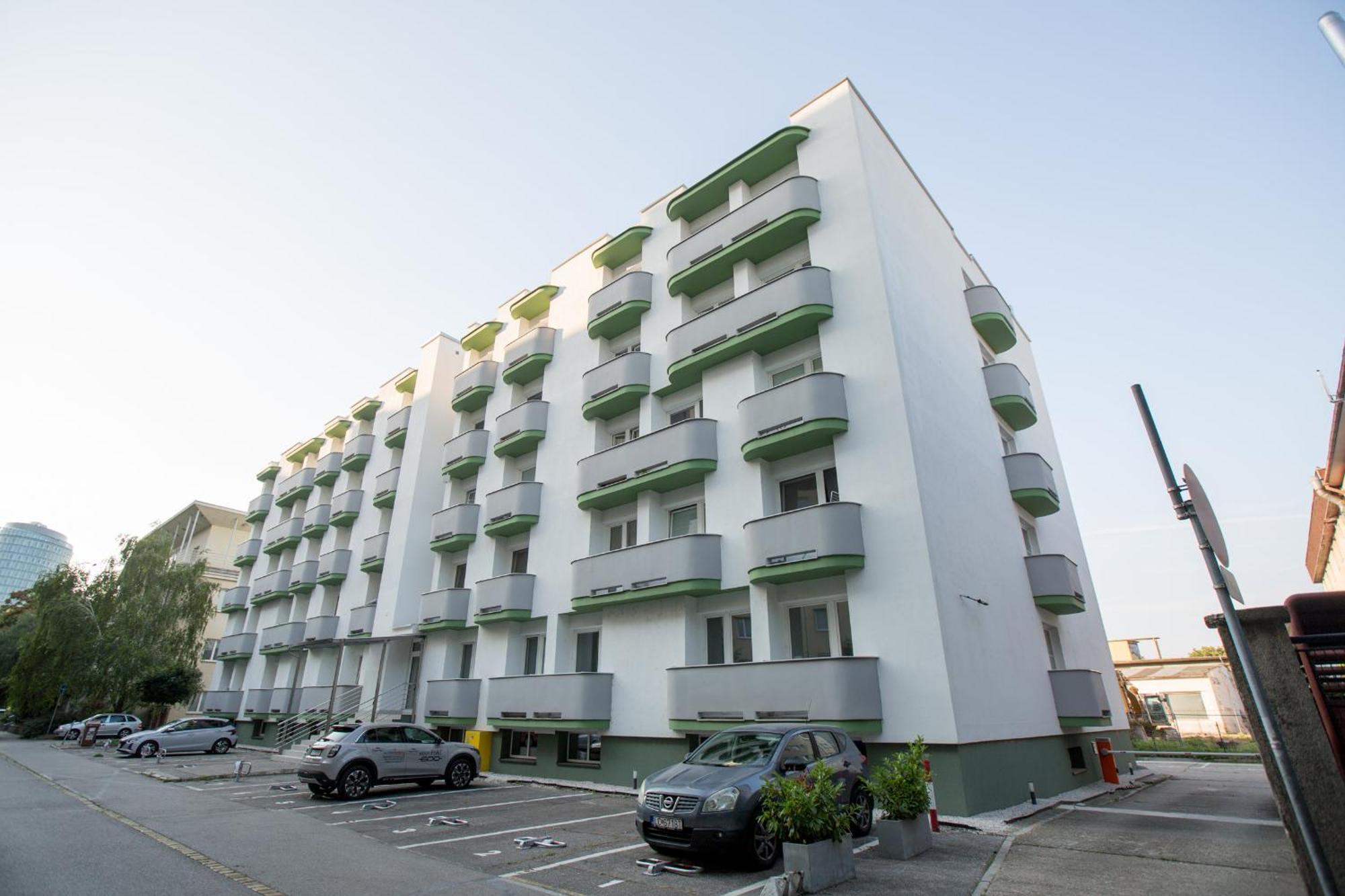Apartment Near The Ondrej Nepela Winter Stadium ブラチスラヴァ エクステリア 写真